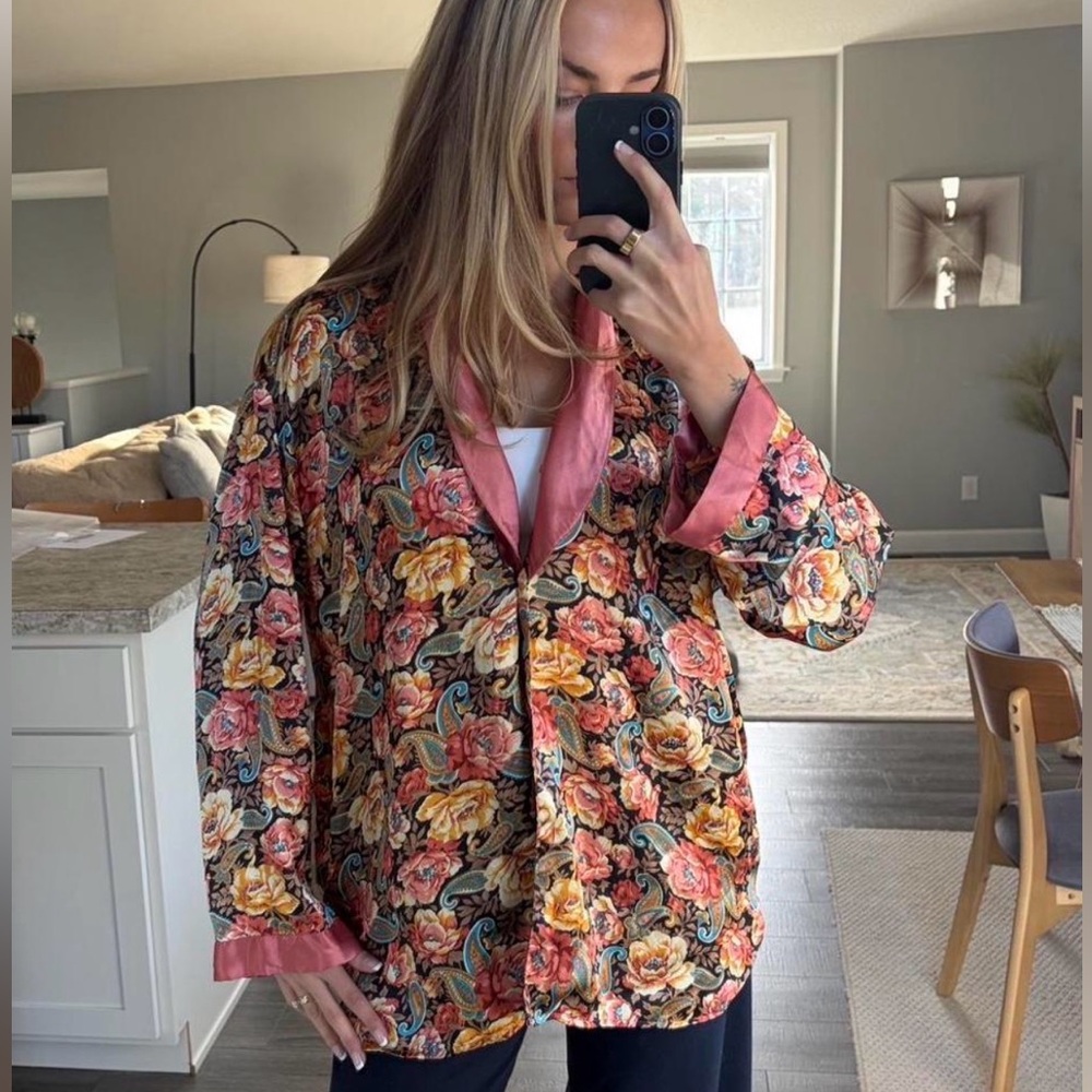 Vintage Victoria's Secret Pink Floral Sleep Shirt - Picture 6 of 6